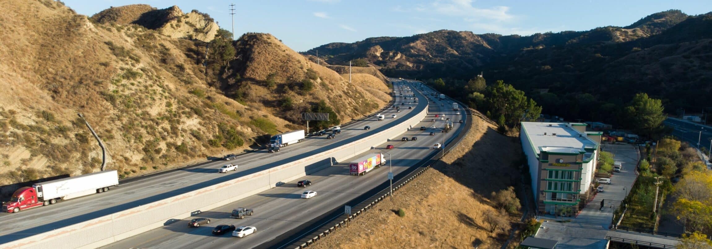 highway vehicle traffic on interstate