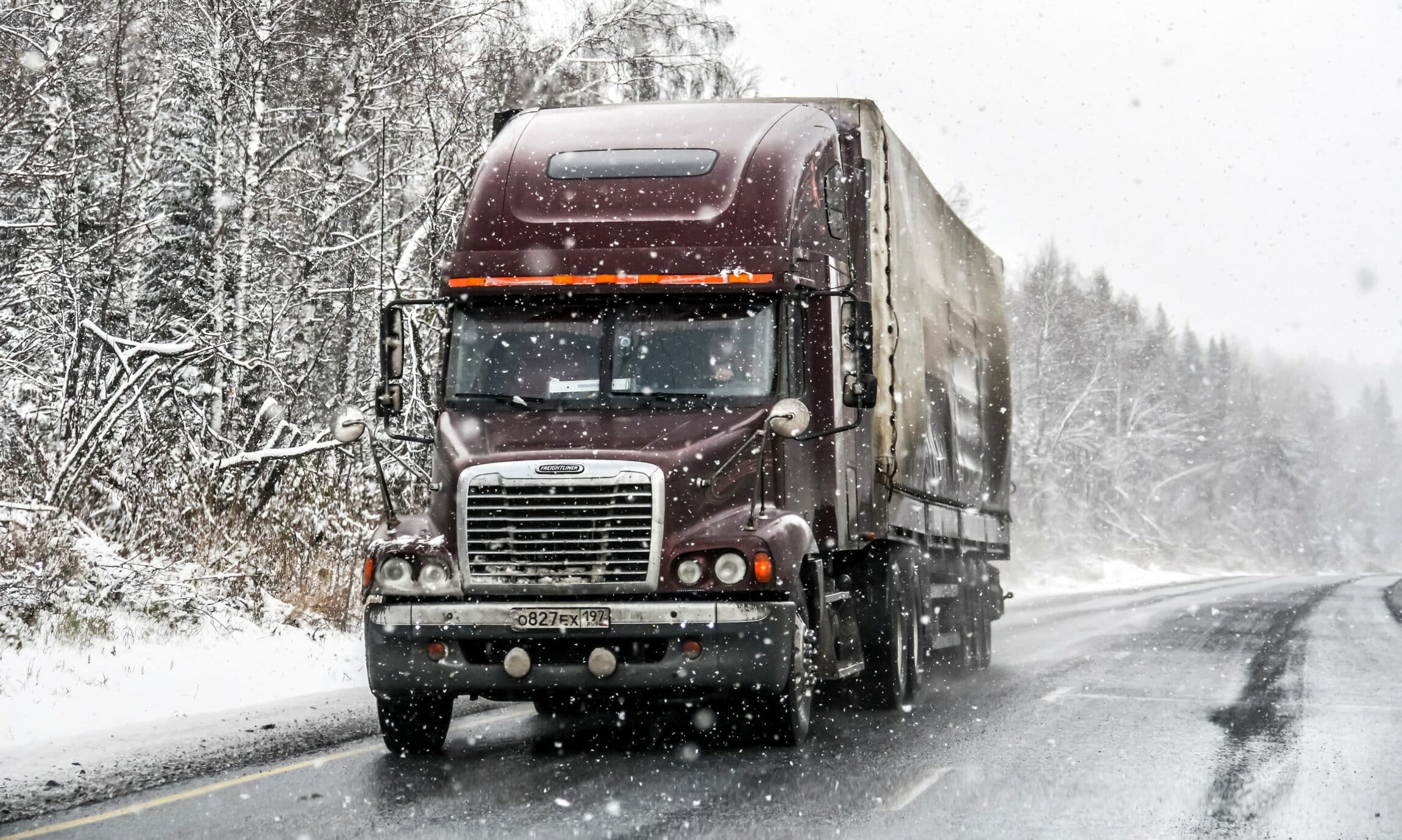 Semi-trailer truck