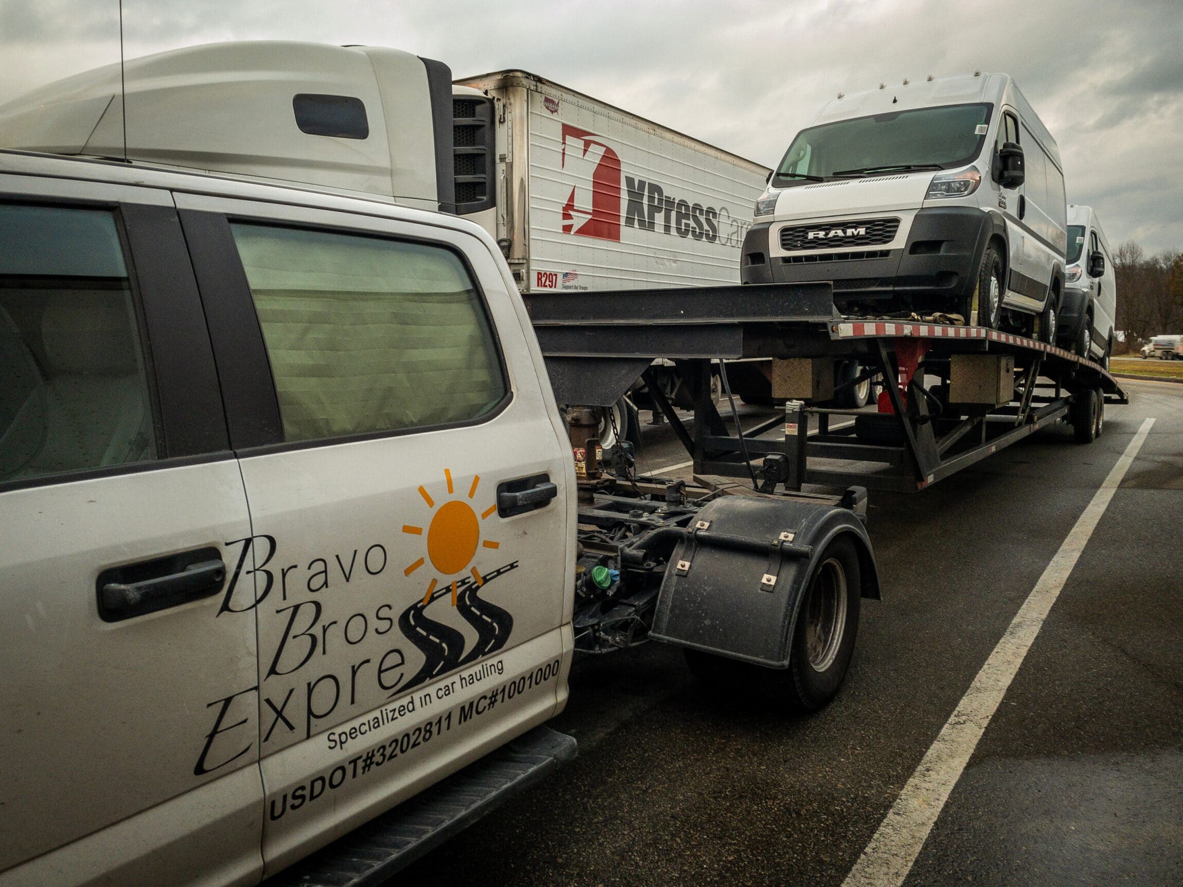 Hotshot car hauling truck