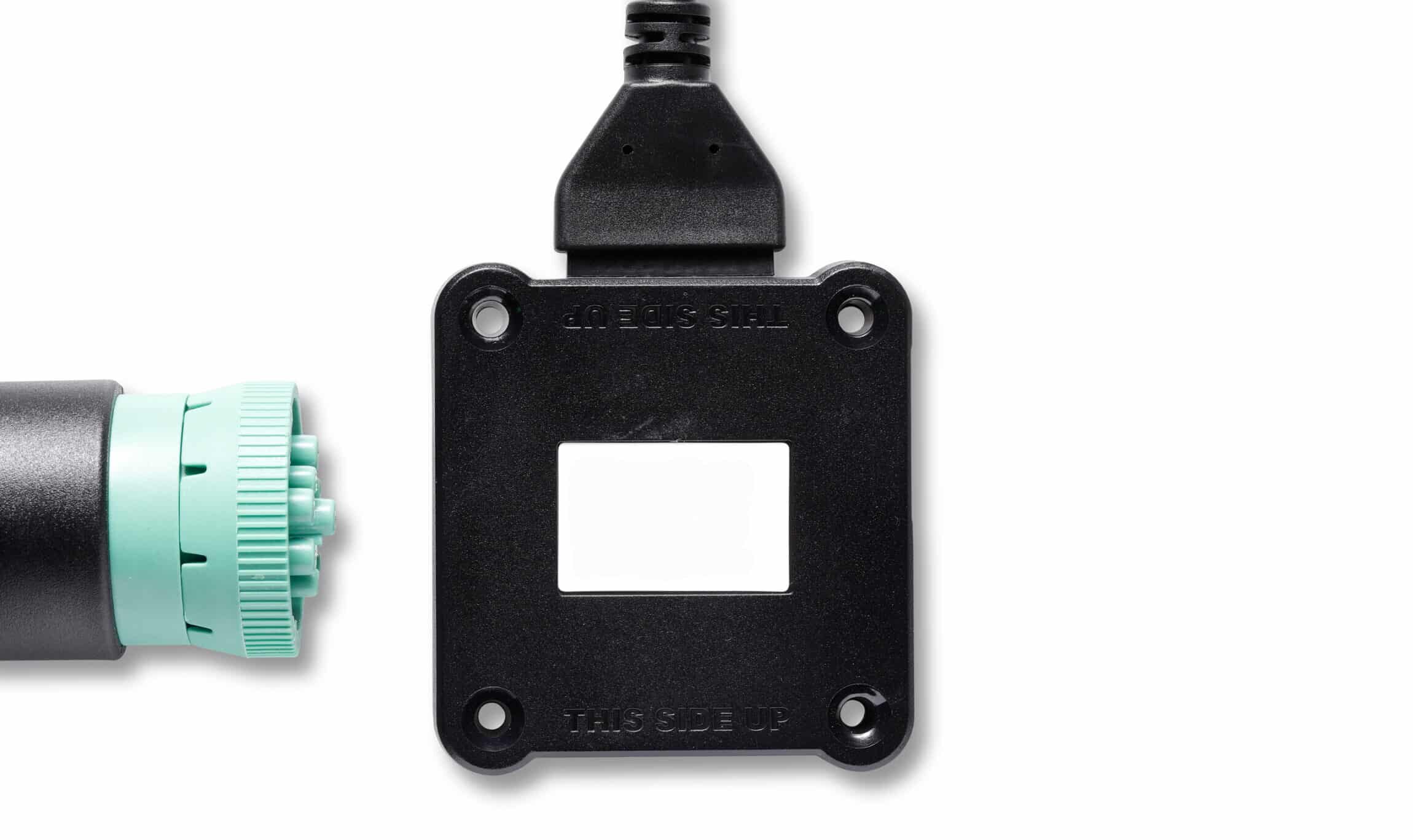 HOS247 ELD device and cable